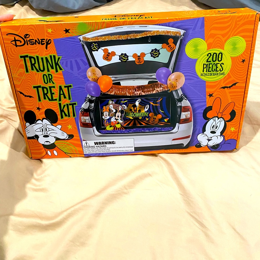 New Disney Mickey trunk or treat Halloween decorations